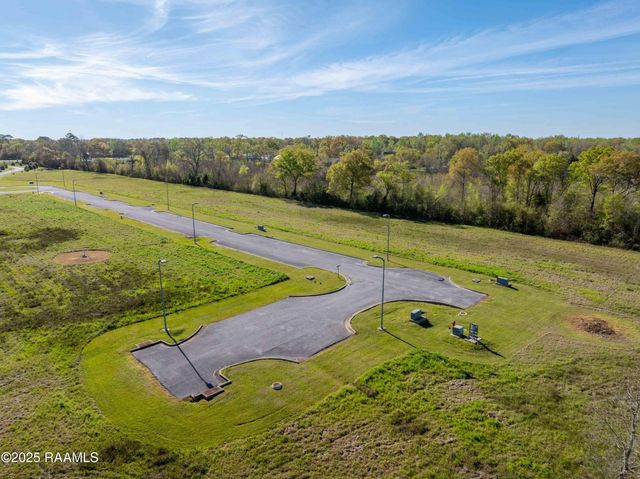 $2,000,000 | 100 Palms Hospital Drive, Abbeville, LA 70510