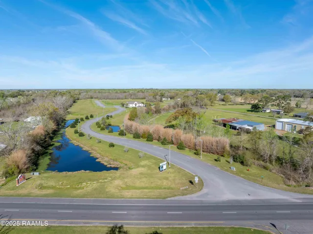 $2,000,000 | 100 Palms Hospital Drive, Abbeville, LA 70510