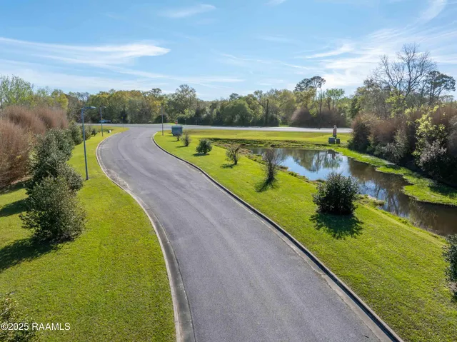 $2,000,000 | 100 Palms Hospital Drive, Abbeville, LA 70510