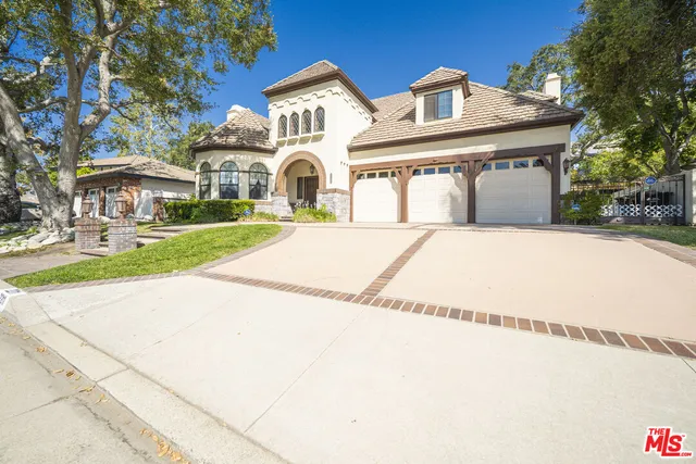 $1,778,800 | 2211 Cumberland Road, Glendora, CA 91741