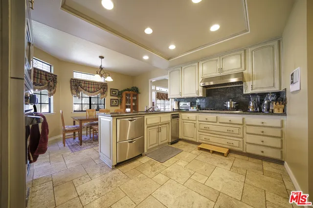 $1,778,800 | 2211 Cumberland Road, Glendora, CA 91741