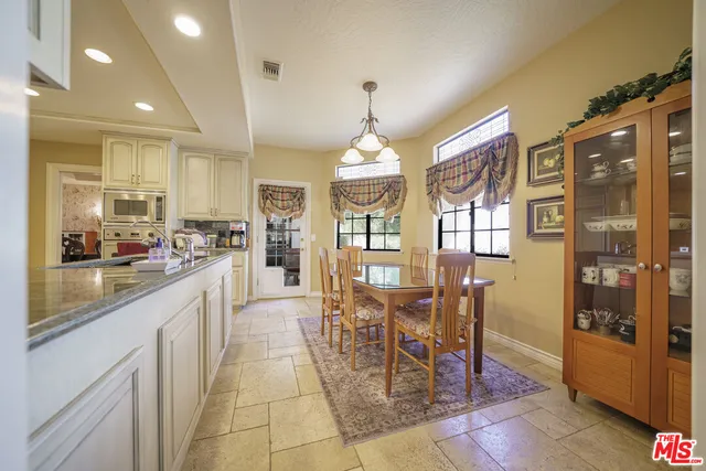 $1,778,800 | 2211 Cumberland Road, Glendora, CA 91741