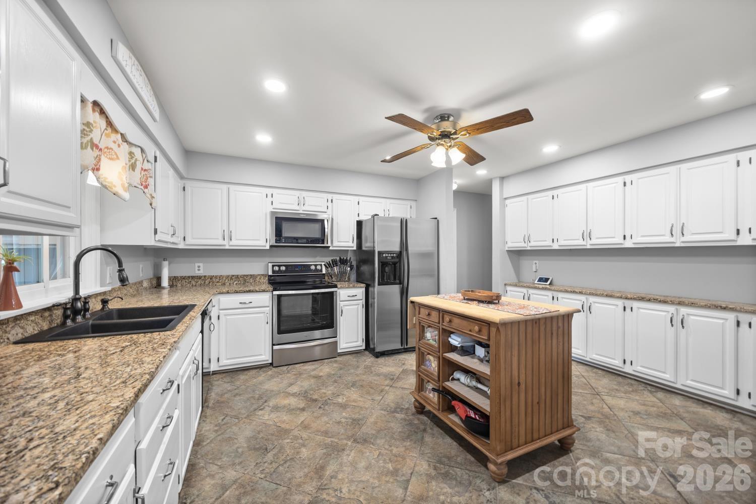 4060 Point Clear Drive Tega Cay, SC 29708 - Photo 9 of 31 Gallery Image 9