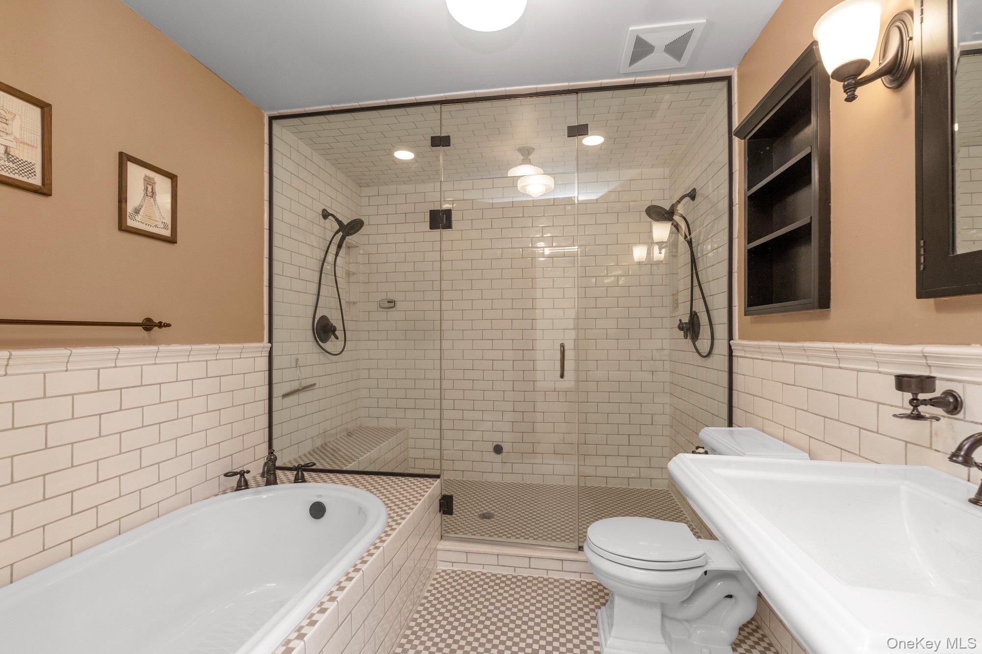 40 Frankel Road Massapequa, NY 11758 - Photo 19 of 27