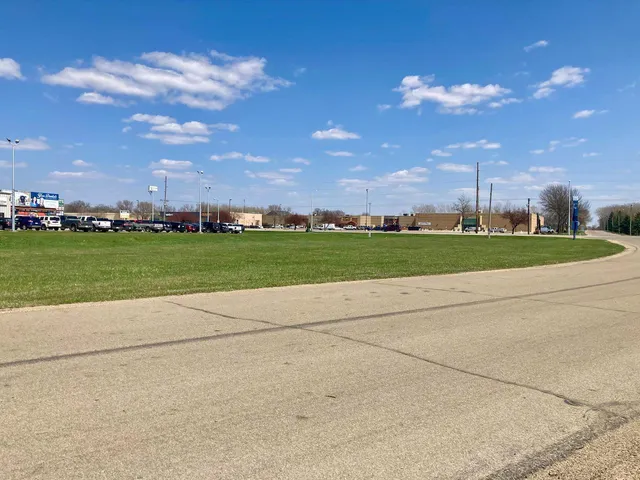 $325,000 | Xxxx Bridge Avenue North, Albert Lea, MN 56007