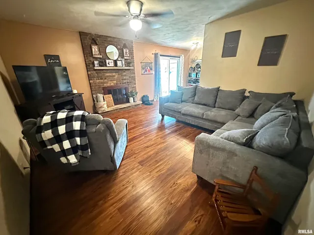 $159,900 | 1340 East 6th Street, Centralia, IL 62801