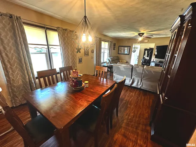 $159,900 | 1340 East 6th Street, Centralia, IL 62801