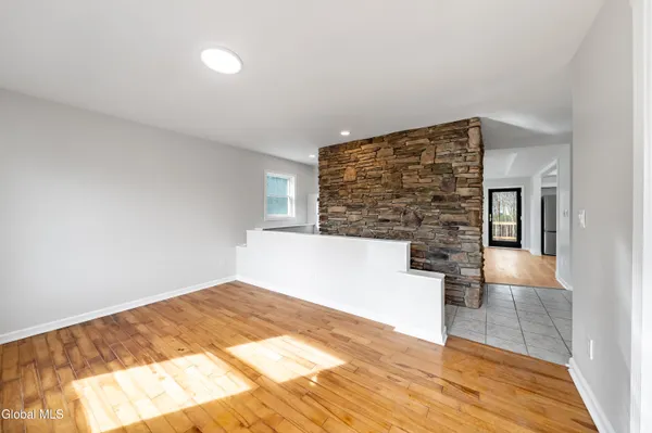 $549,999 | 14 Fiddlers Lane, Poestenkill, NY 12140
