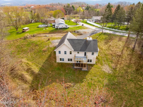 $549,999 | 14 Fiddlers Lane, Poestenkill, NY 12140