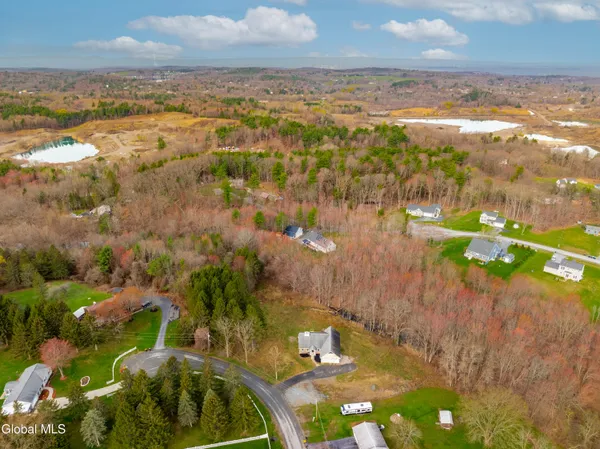 $549,999 | 14 Fiddlers Lane, Poestenkill, NY 12140