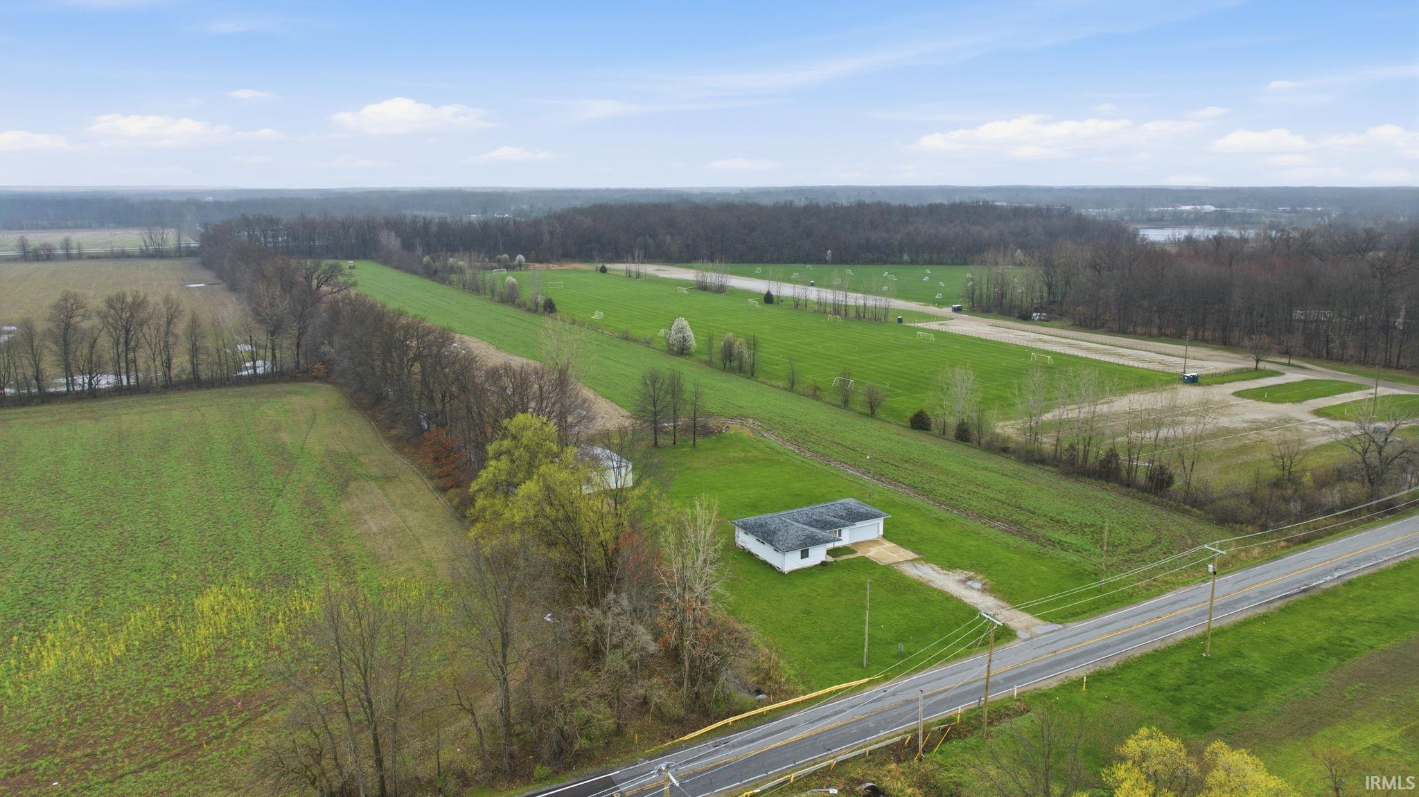 10641 Cleveland Road Granger, IN 46530 - Photo 4 of 9