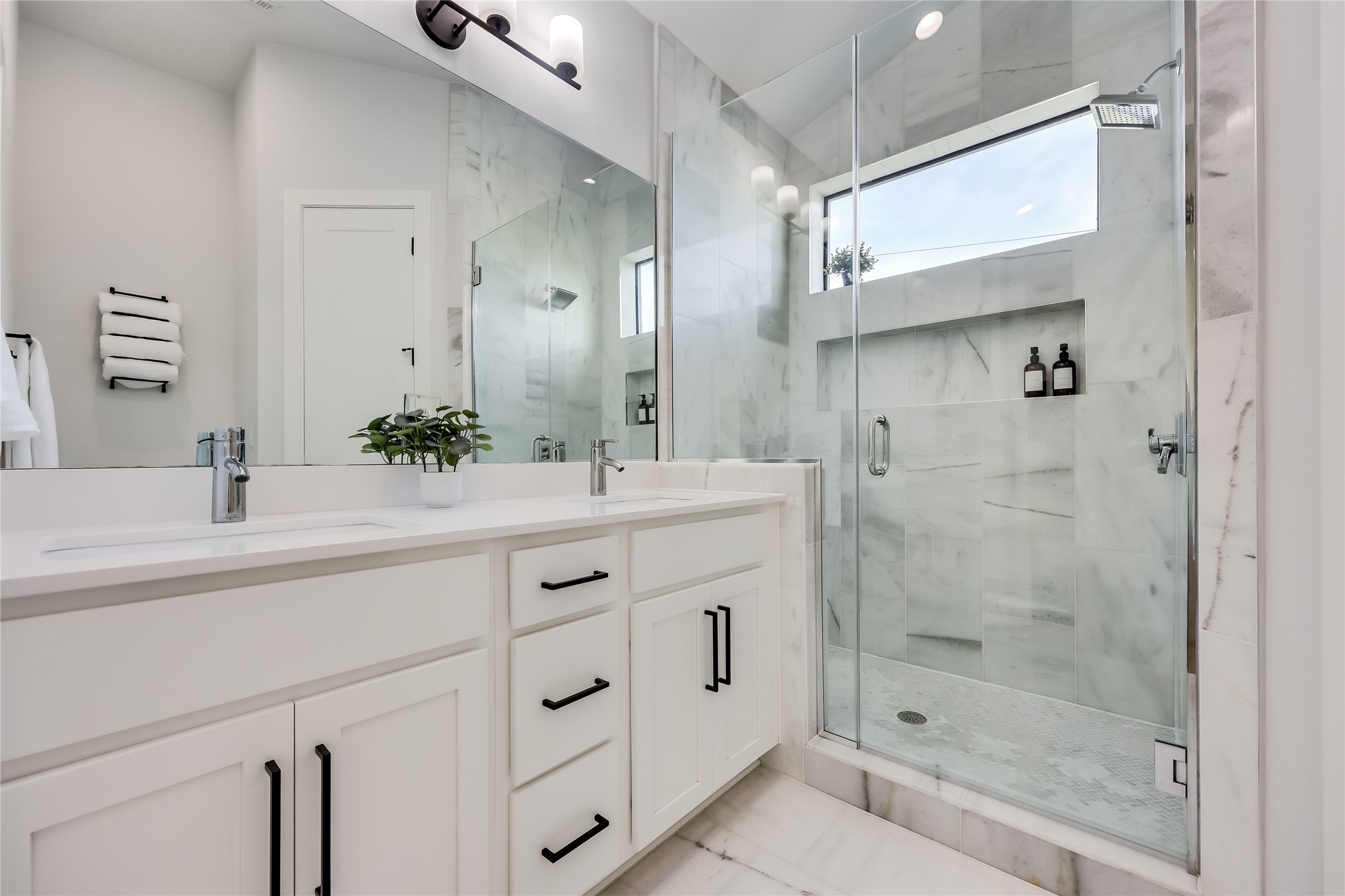 1208 Walnut Avenue, Unit 2 Austin, TX 78702 - Photo 17 of 35
