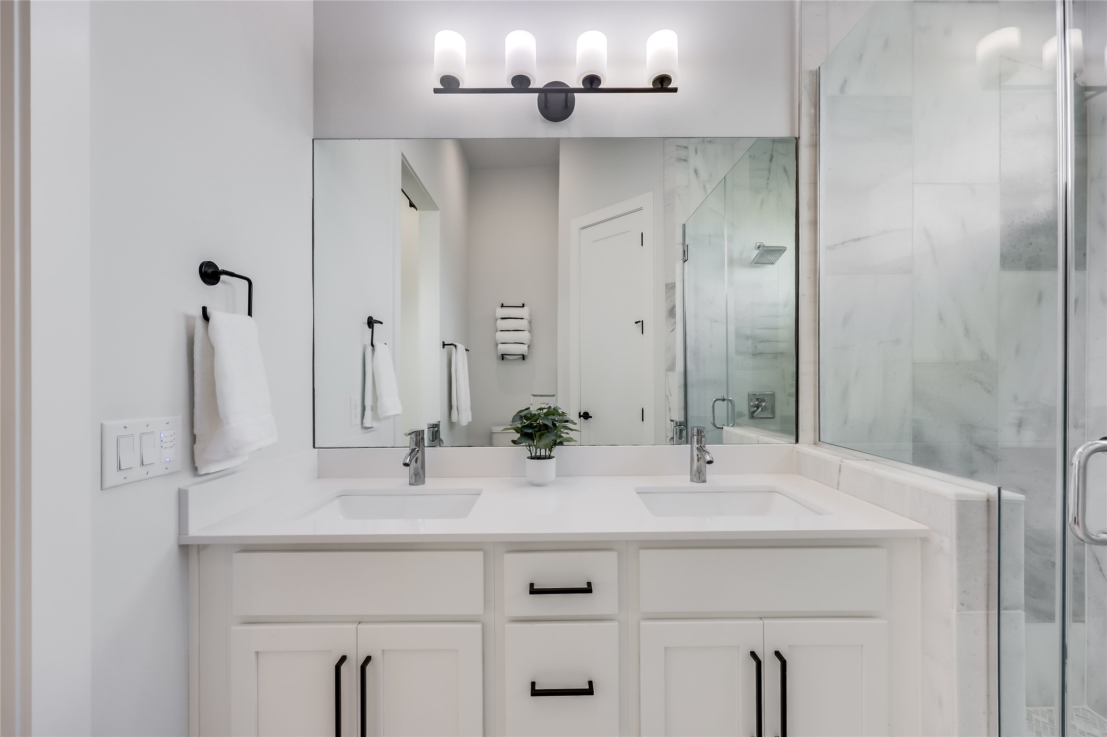 1208 Walnut Avenue, Unit 2 Austin, TX 78702 - Photo 19 of 35