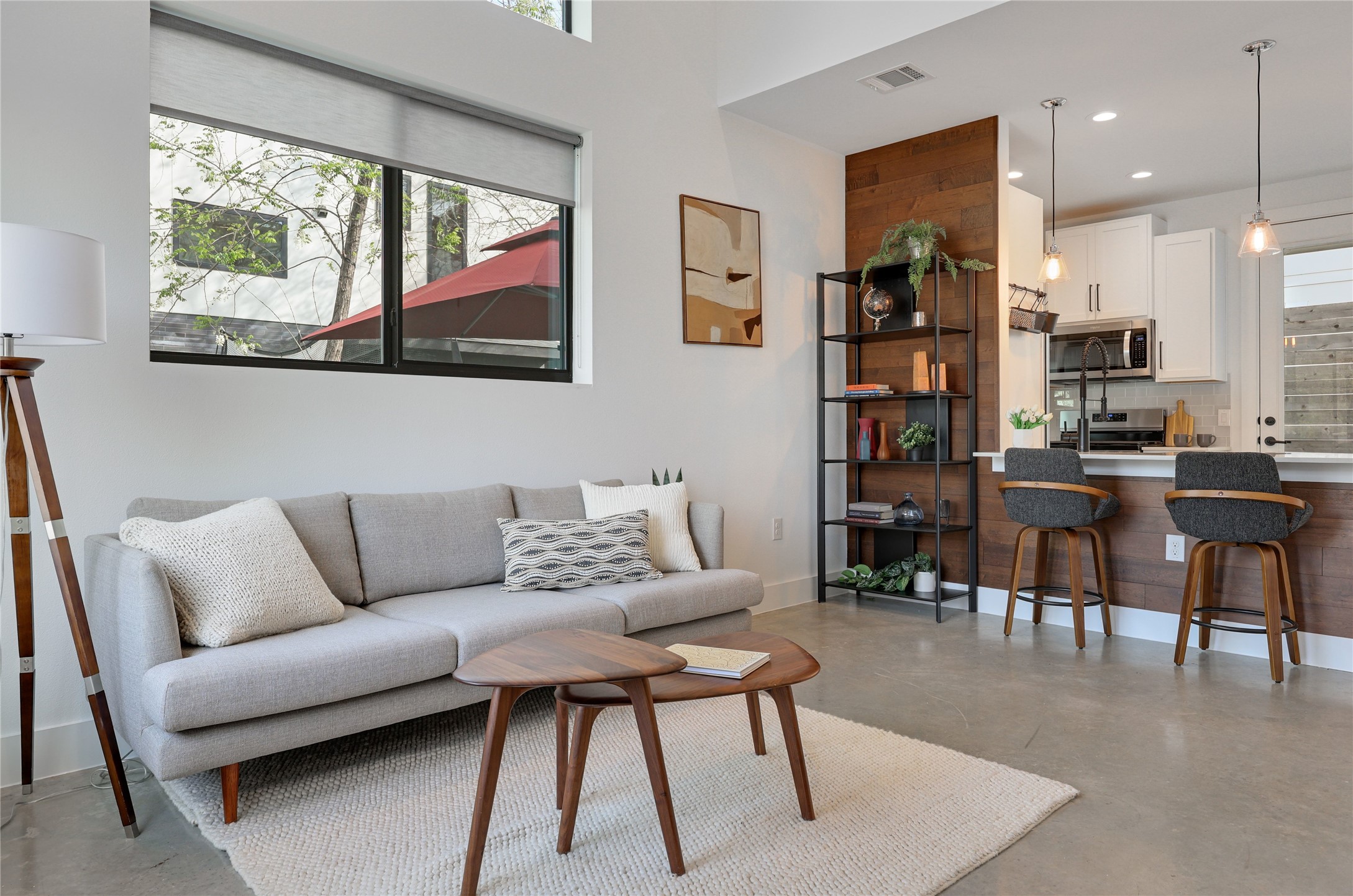 1208 Walnut Avenue, Unit 2 Austin, TX 78702 - Photo 7 of 35