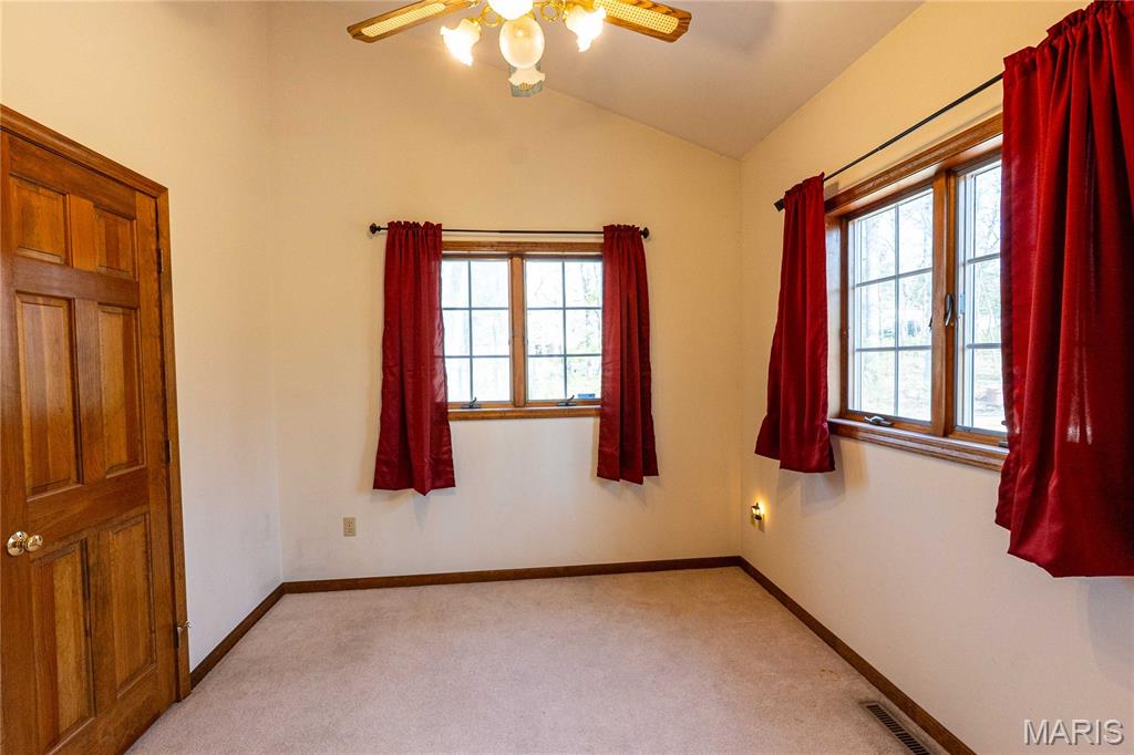 900 Country Lane Rolla, MO 65401 - Photo 21 of 83