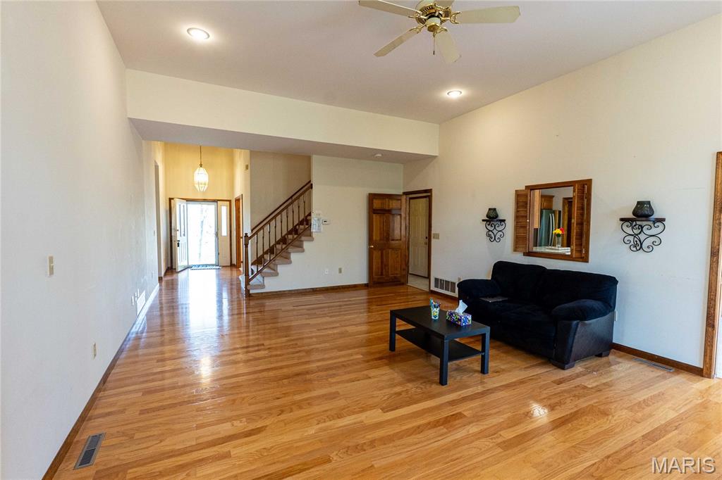 900 Country Lane Rolla, MO 65401 - Photo 6 of 83