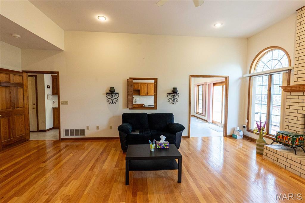 900 Country Lane Rolla, MO 65401 - Photo 9 of 83