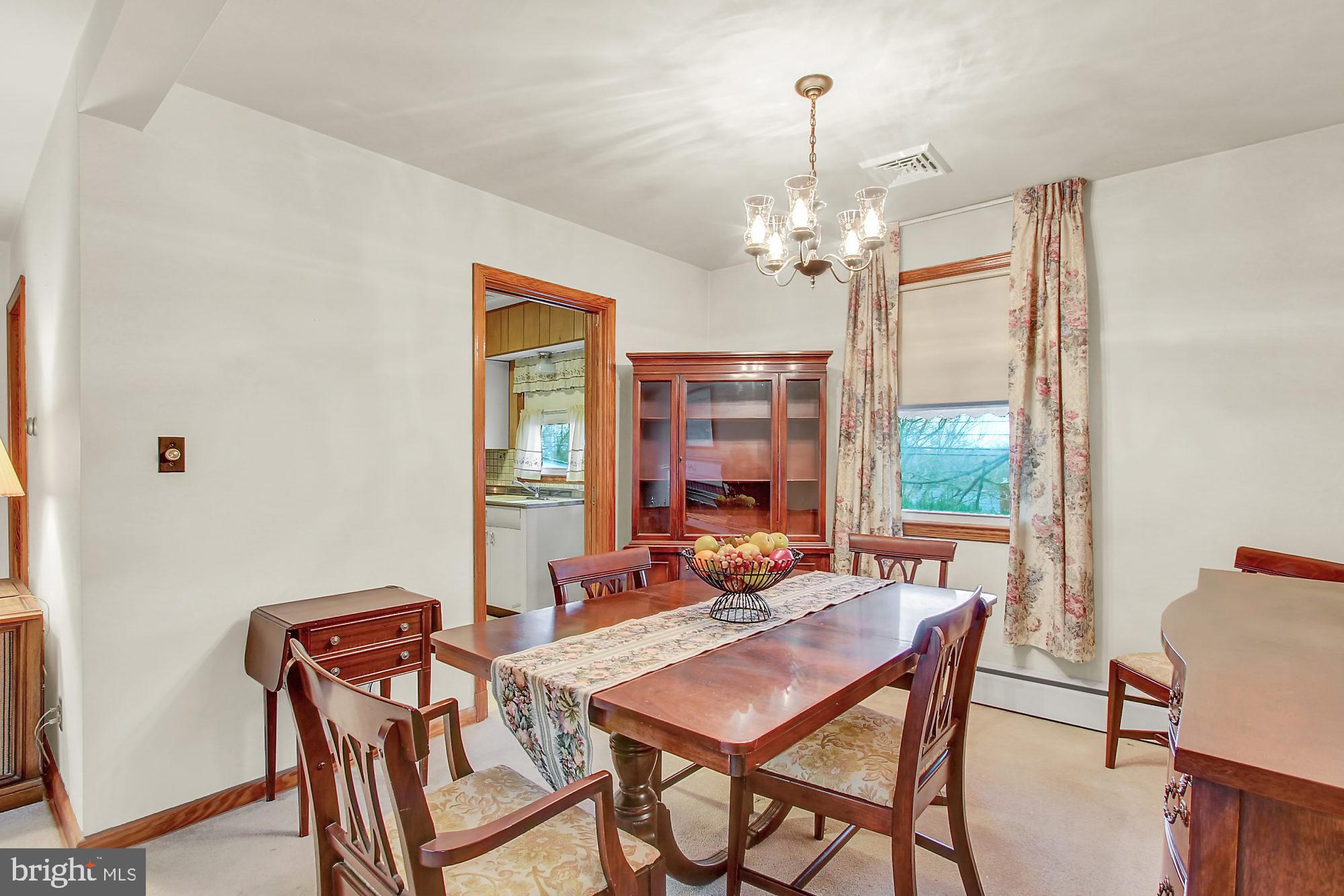 9306 Avondale Road Baltimore, MD 21234 - Photo 5 of 10 Dining Room