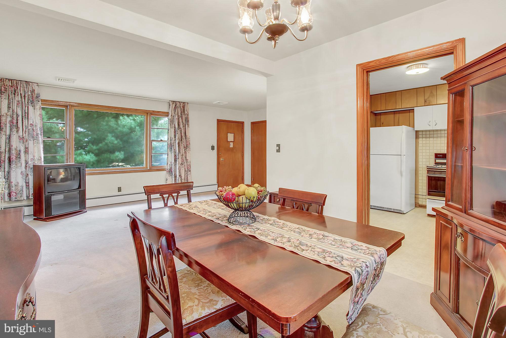 9306 Avondale Road Baltimore, MD 21234 - Photo 6 of 10 Dining Room off Kitchen
