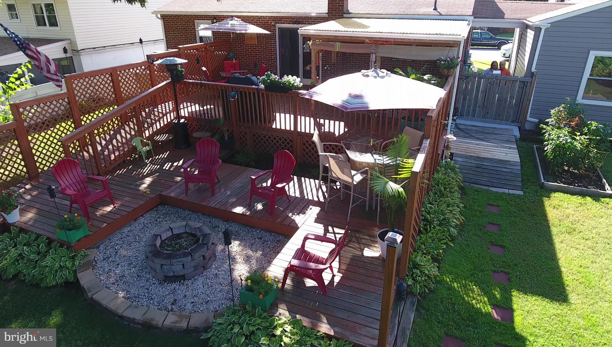 222 Lake Road Pasadena, MD 21122 - Photo 21 of 30 Multi Level Deck