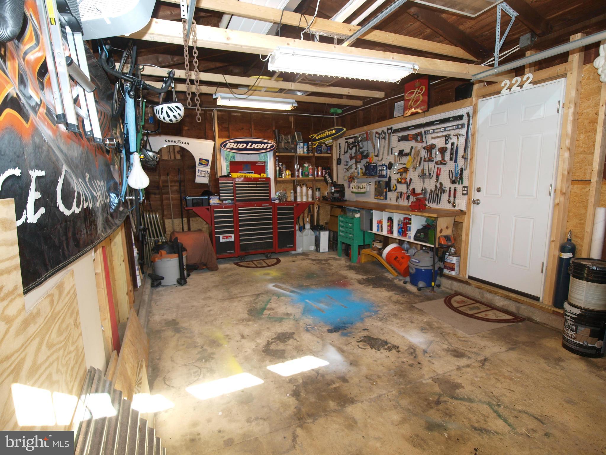 222 Lake Road Pasadena, MD 21122 - Photo 25 of 30 Garage/Workshop