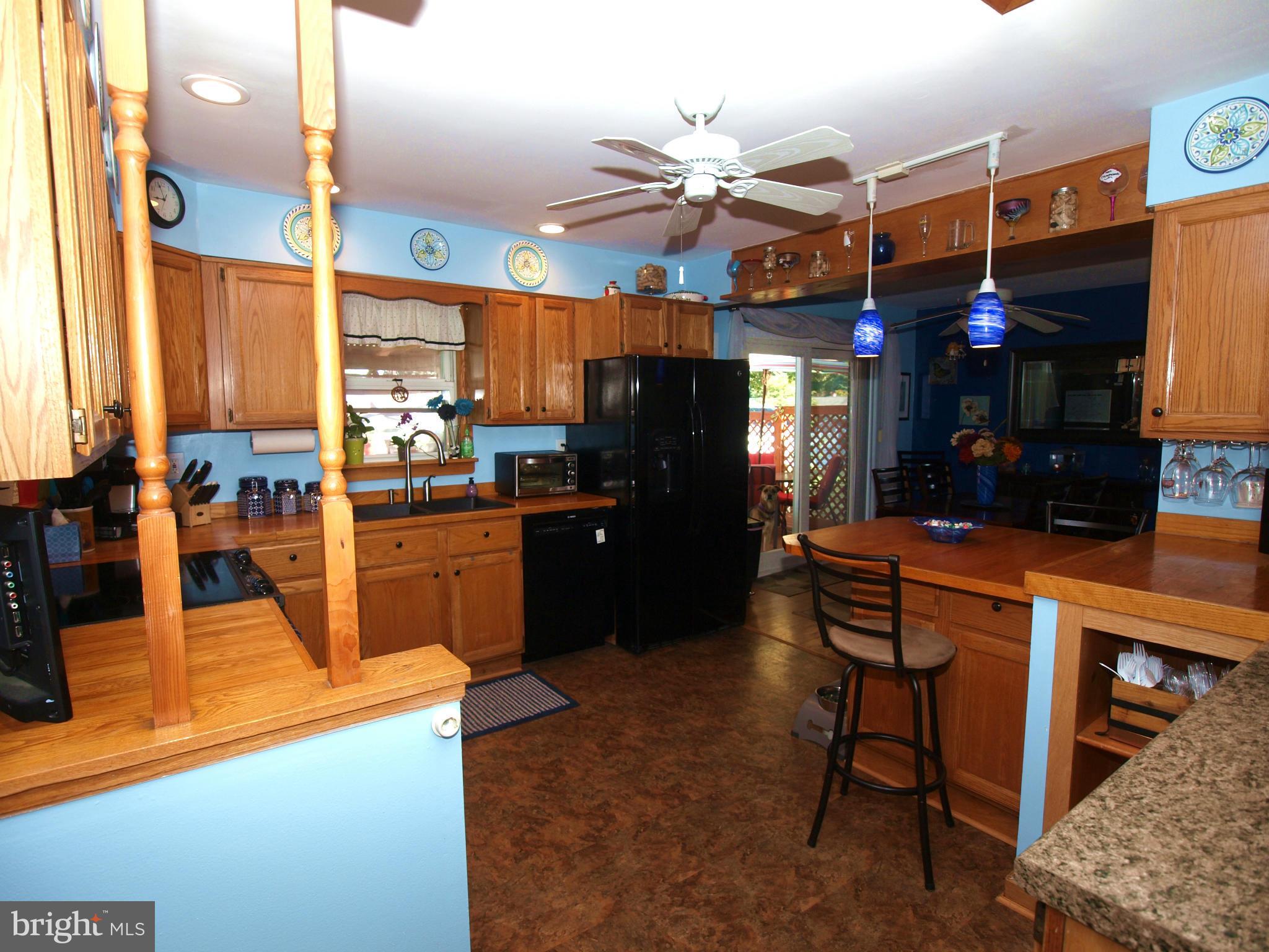 222 Lake Road Pasadena, MD 21122 - Photo 5 of 30 Kitchen