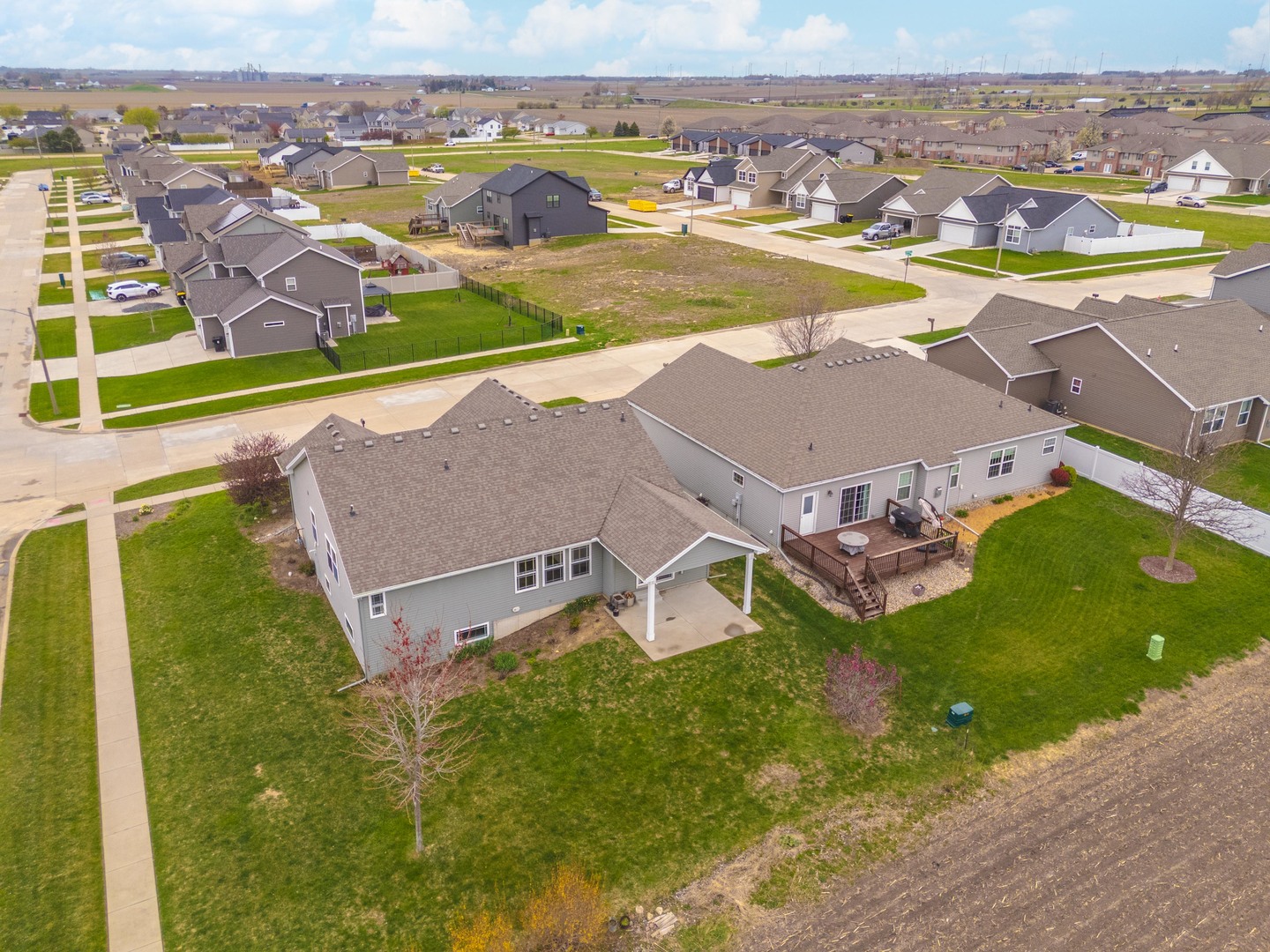 1210 Ledgestone Drive Normal, IL 61761 - Photo 27 of 29 Gallery Image 27