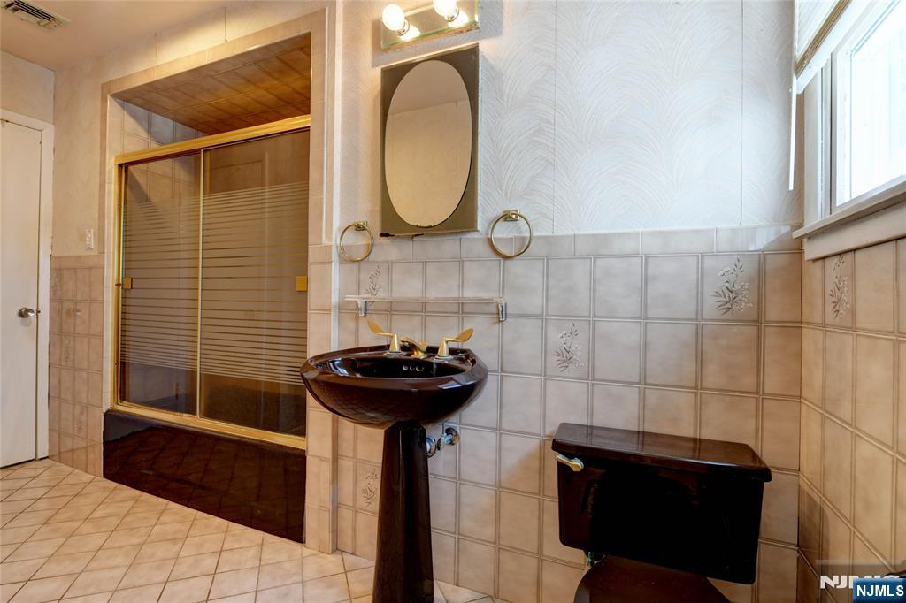 14 Apollo Drive Oak Ridge, NJ 07438 - Photo 20 of 37 Gallery Image 20