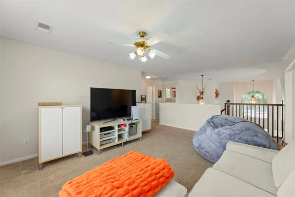 $2,500 | 44 Parkway Place, Houston, TX 77040