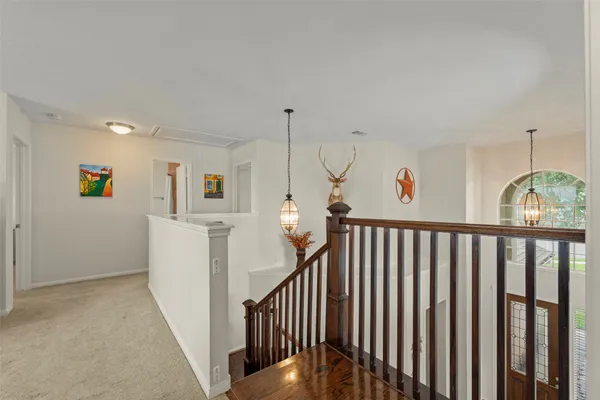 $2,500 | 44 Parkway Place, Houston, TX 77040