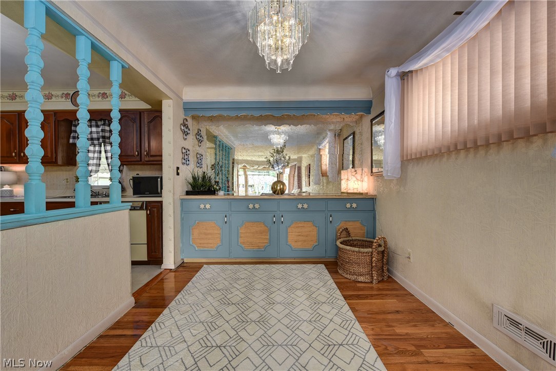 7216 Oakwood Road Parma, OH 44130 - Photo 9 of 30