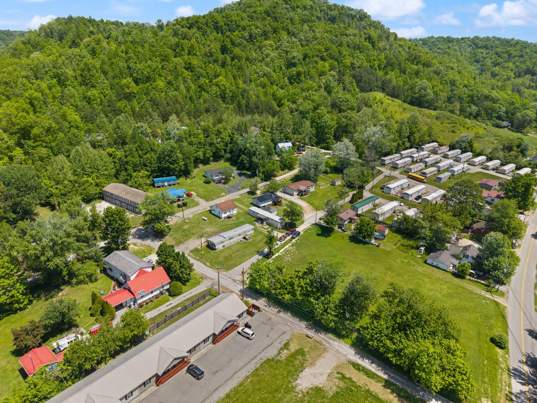 131 Barber Road Clearfield, KY 40313 - Photo 40 of 46 40-web-or-mls-DJI_20260513130329_0045_D