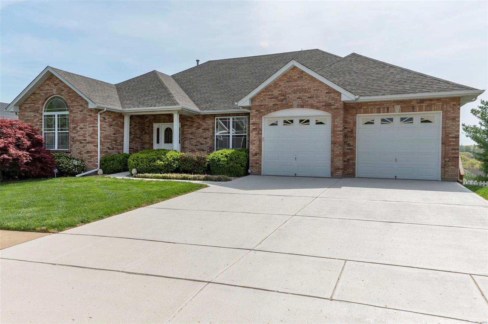 6006 Hagemann Road St. Louis, MO 63128 - Photo 1 of 32 Gallery Image 1