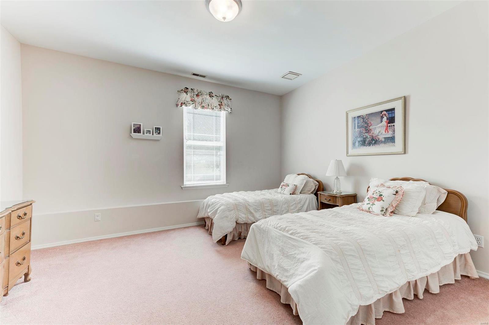6006 Hagemann Road St. Louis, MO 63128 - Photo 24 of 32 Gallery Image 24