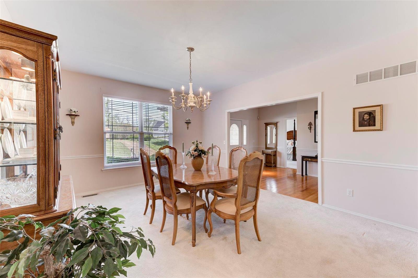 6006 Hagemann Road St. Louis, MO 63128 - Photo 4 of 32 Gallery Image 4