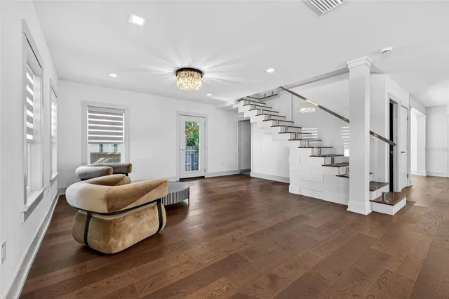 $2,100,000 | 124 19th Avenue North, St. Petersburg, FL 33704