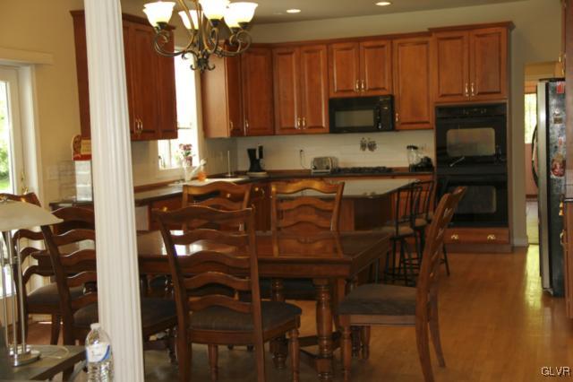 5828 Ricky Ridge Trail Orefield, PA 18069 - Photo 15 of 40 Gallery Image 15