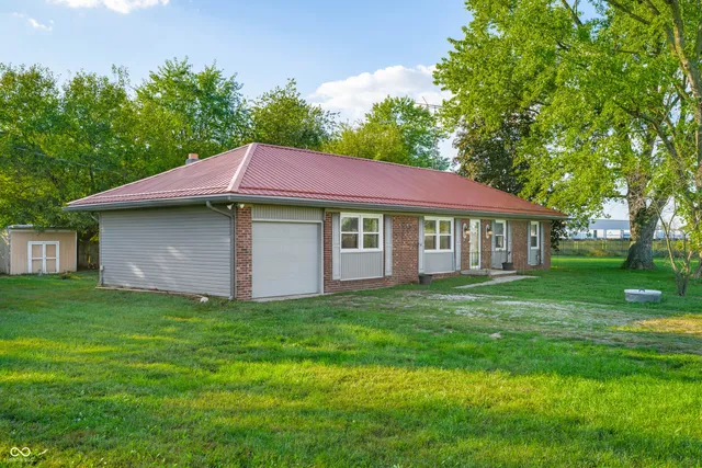 $240,000 | 4734 Cloverleaf Drive, Seymour, IN 47274