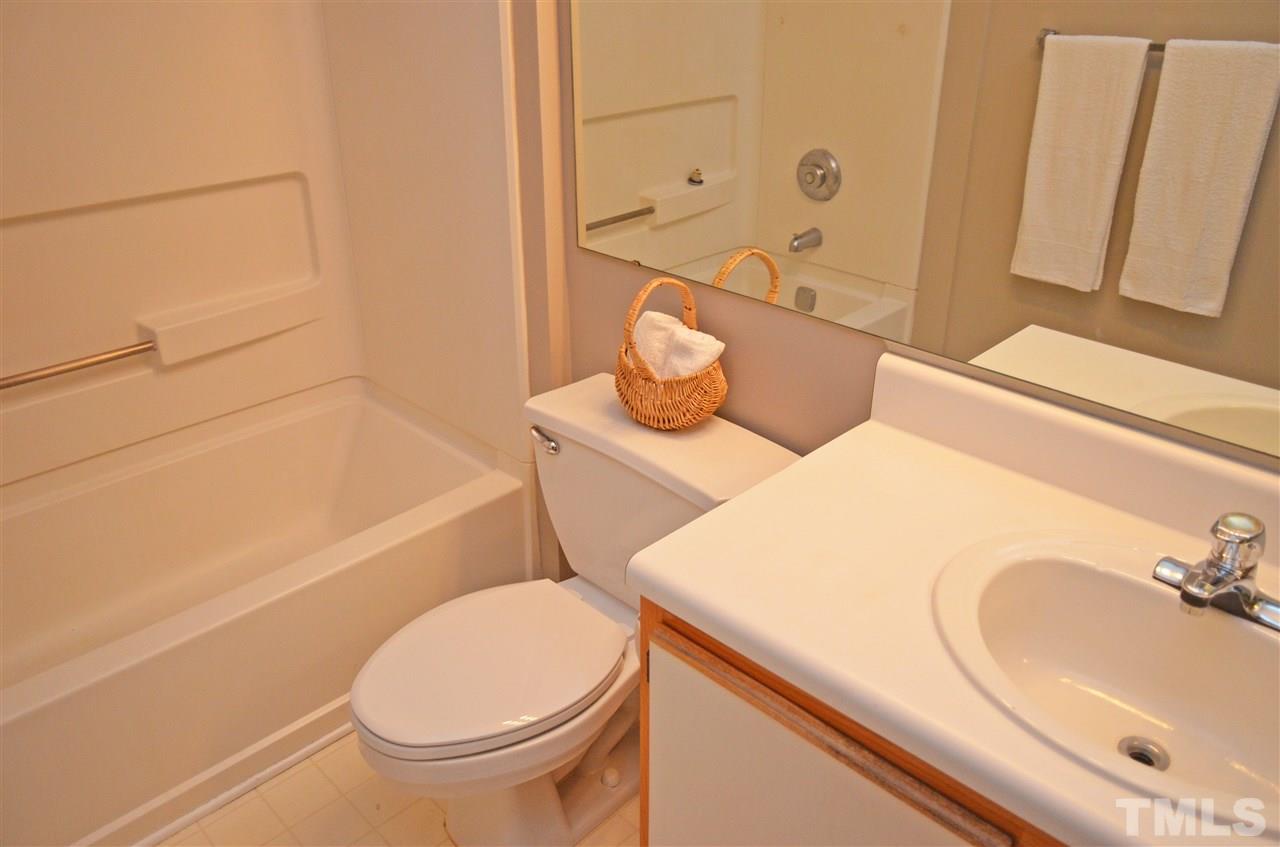 1500 Graduate Lane, Unit 204 Raleigh, NC 27606 - Photo 20 of 23 a bathroom with a sink and toilet
