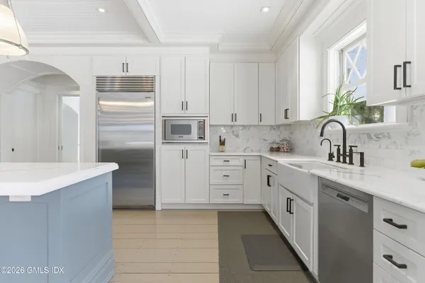 $8,895,000 | 212 Bedford Road, Greenwich, CT 06831