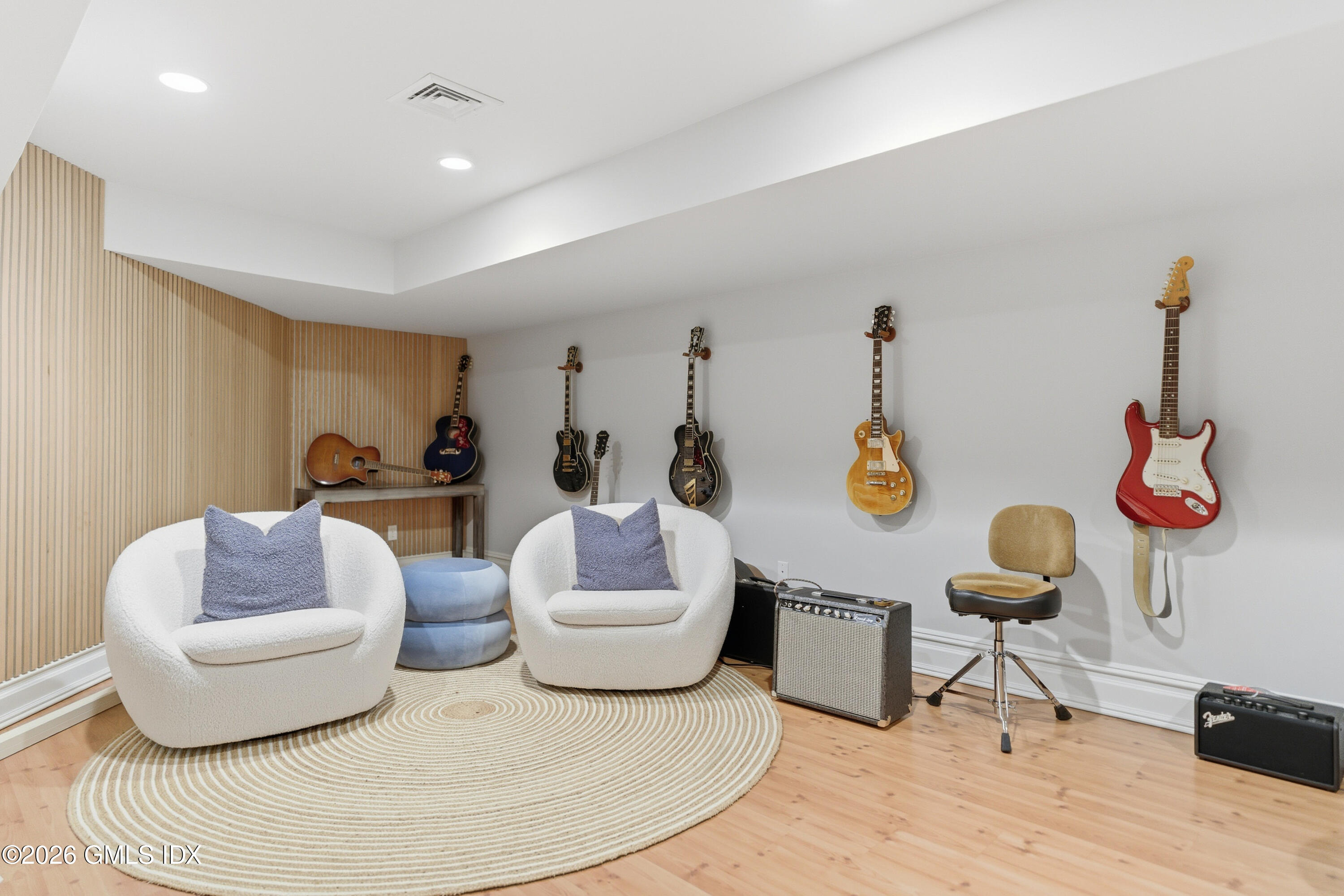 212 Bedford Road Greenwich, CT 06831 - Photo 27 of 36 A2_08956