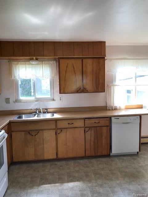 4470 Section Line Road Bad Axe, MI 48413 - Photo 5 of 20 IMG_3132.jpg