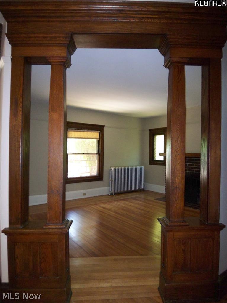 1803 Radnor Road Cleveland, OH 44118 - Photo 4 of 19