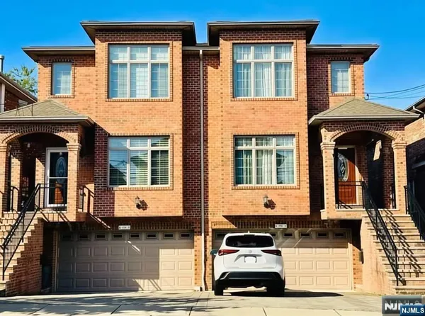 $5,300 | 229 East Columbia Avenue, Unit B, Palisades Park, NJ 07650