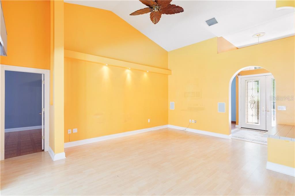 4924 Willow Ridge Terrace Valrico, FL 33596 - Photo 22 of 29 Gallery Image 22
