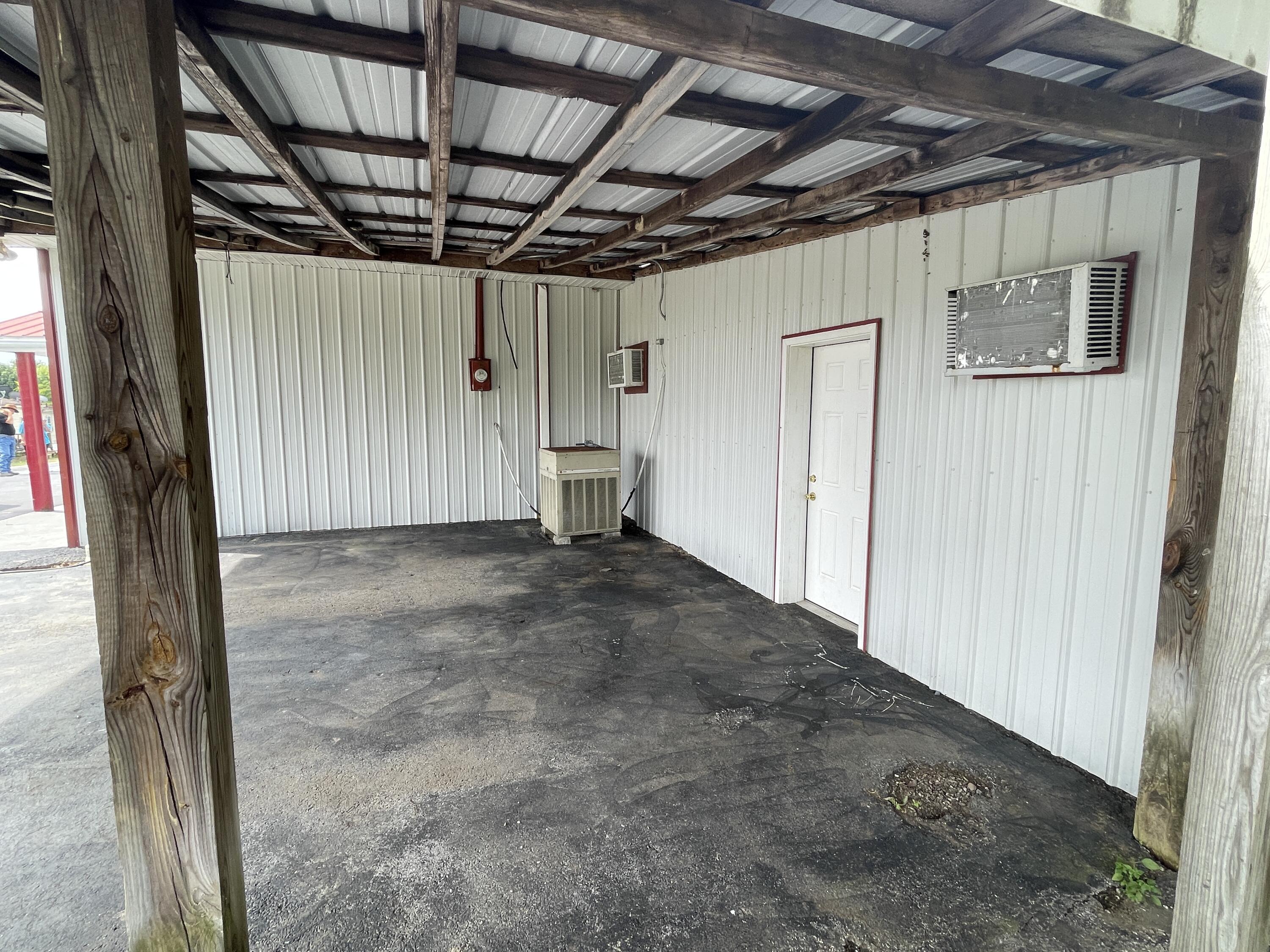 3121 Pine Top Road London, KY 40741 - Photo 22 of 30 IMG_4616