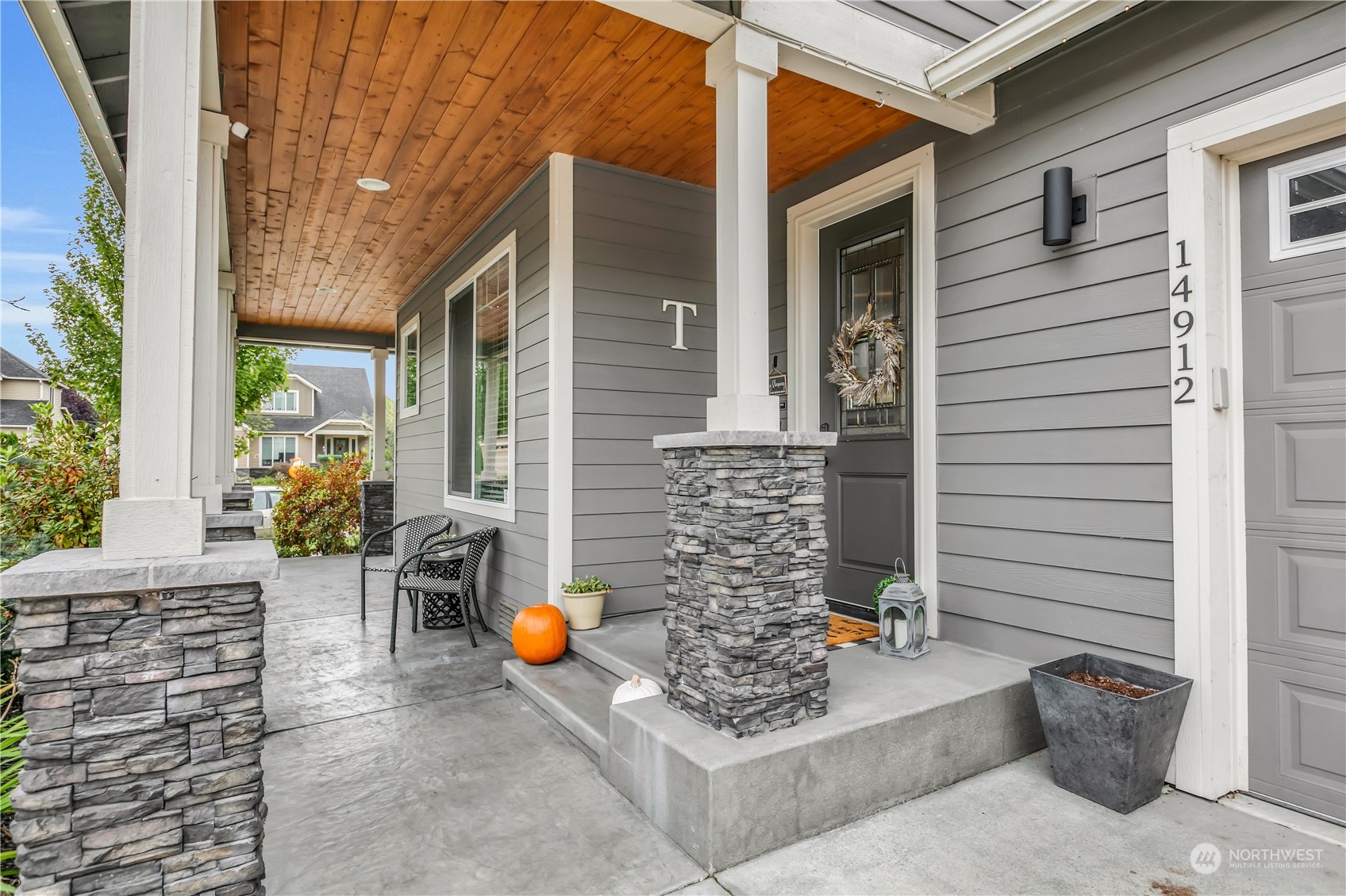 14912 Benton Loop Sumner, WA 98390 - Photo 3 of 40 Gallery Image 3