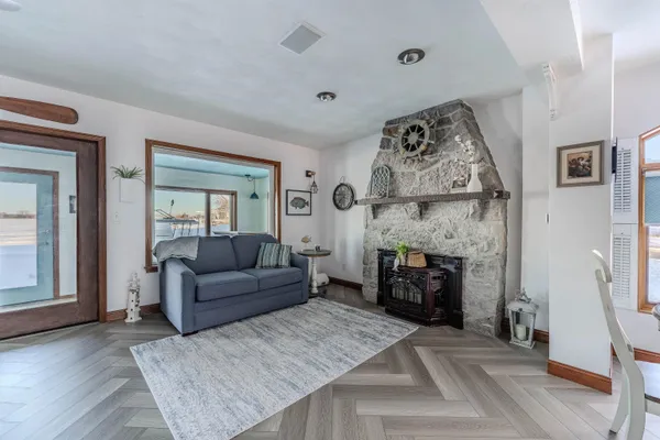 $689,900 | 2210 Westwind Road, Oshkosh, WI 54904