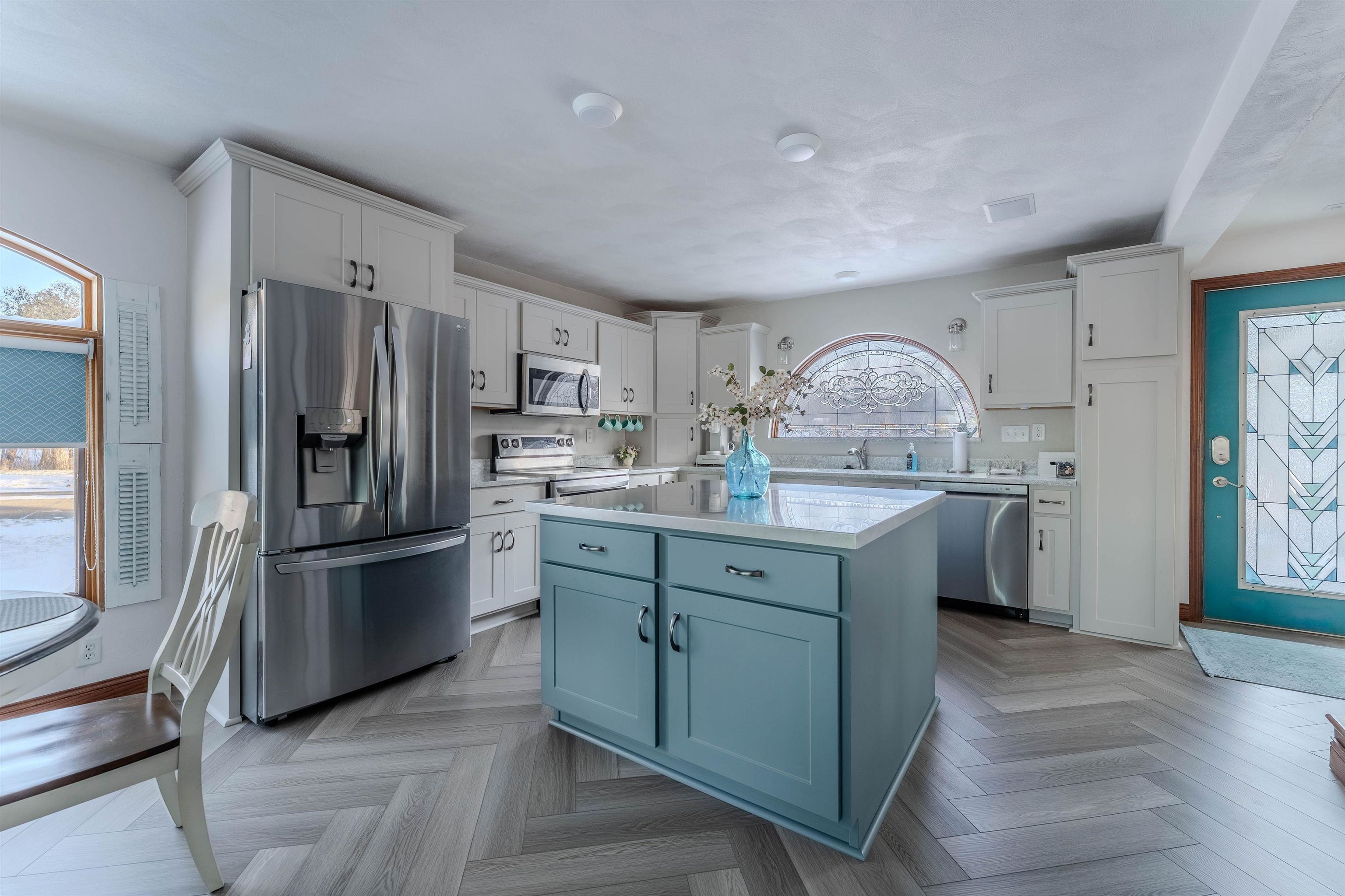 2210 Westwind Road Oshkosh, WI 54904 - Photo 4 of 64