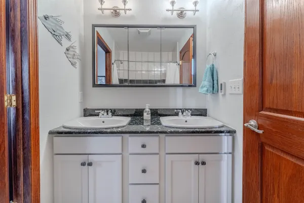 $689,900 | 2210 Westwind Road, Oshkosh, WI 54904